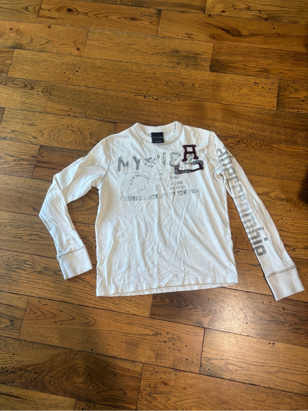Y2K Abercrombie & Fitch Boys White Long-Sleeve Tee with Maroon 'A' Applique